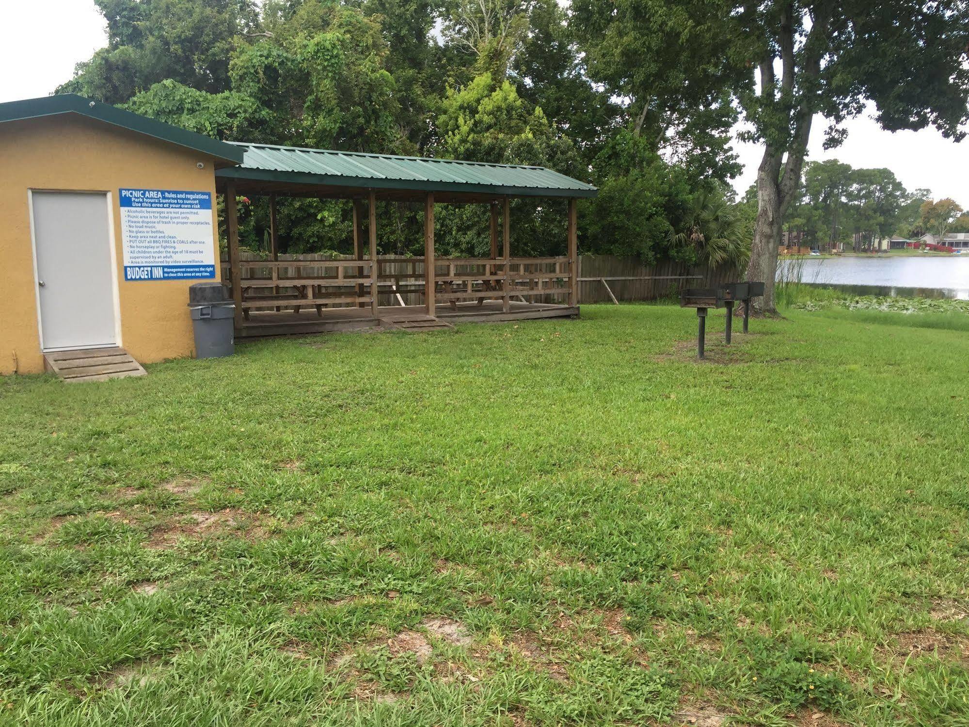 Budget International Airport Sanford